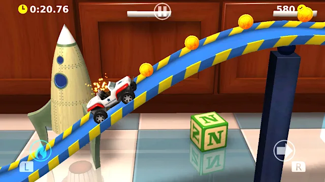 Playroom Tracks: Hill Climb Adventure screenshot 2