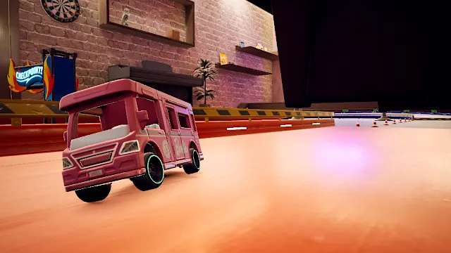 HOT WHEELS™ - Barbie™ Dream Camper™ screenshot 4